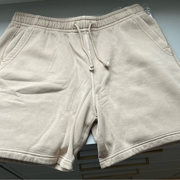Abercrombie & Fitch Tan Fleece Relaxed Shorts Men’s Large NWT - Picture 10 of 12
